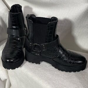 DV by Dolce Vita Black Croc-Embossed Boots